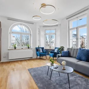 Apart21 - Exclusive In Location With Parking Apartment